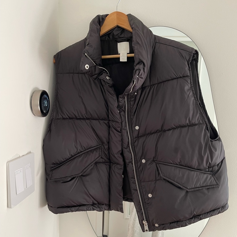 H&M Black Puffer Vest in size Medium.